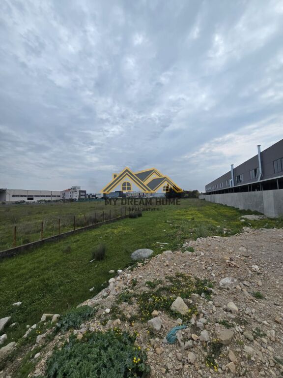 Tokë për Shitje ne autostraden Tirane -Durres,