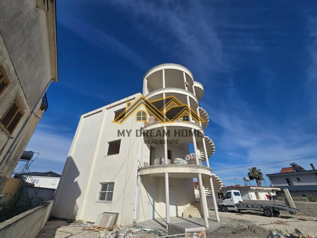 VILË PËR SHITJE NË ZONËN E ISH KËNETES, DURRËS !