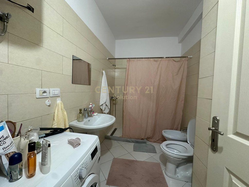 APARTAMENT 1+1 PER QIRA NE ASTIR PRANE VILES-L