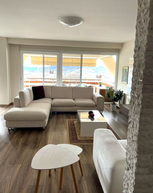 🏡 Long Hill Residence  Qira Apartament 2+1