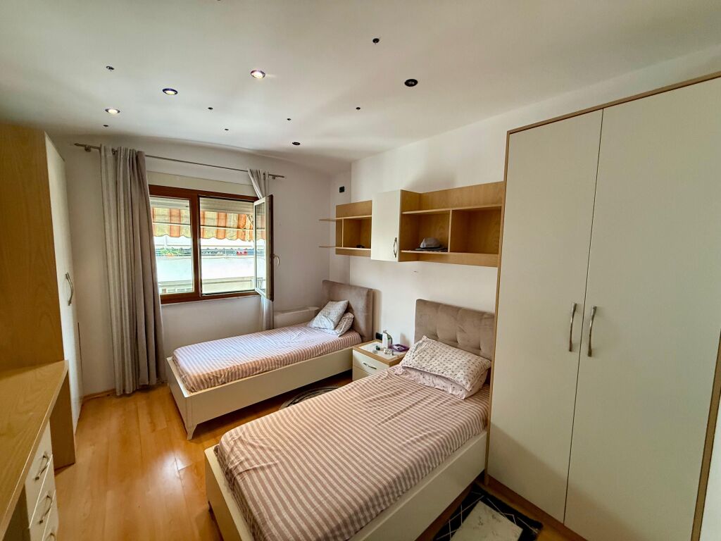 📣 FOR SALE Apartment 2+1 With 2 Bathrooms And 2 Balconies 📍 Kodra e Diellit, Near Eleonora ✨   🏢 New Building  🪜 3rd Floor (With Elevator)  📐 Gross Area 133 m2  📐 Net Area 120 m2  🛋️ Sold Furnished  📂 With Mortgage   💶 Price 247,000 Euro