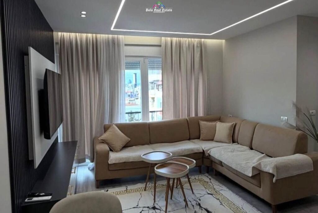 Appartamento In Affitto 2+1 A Xhamllik (ID B2201846) Tirana