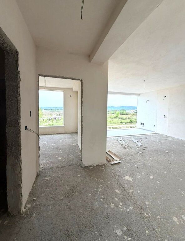 🌊Porto Lalëzi 🏖️ Apartament 1+1 për Shitje