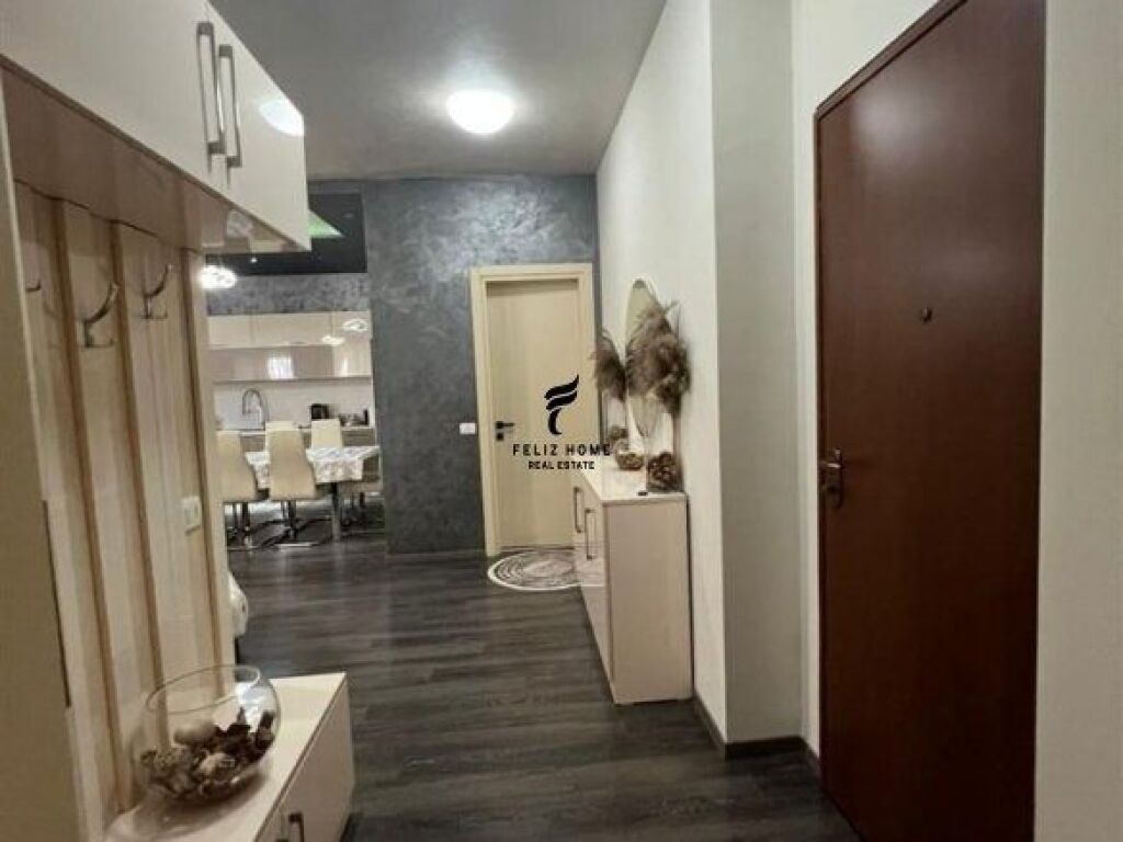 IN VENDITA APPARTAMENTO 2+1+2 VIA KAVAJA 290.000 EURO FH-69099