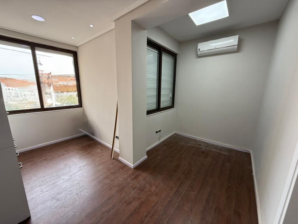 📣 QERA Ambient Zyre (Tipologji 3+1+2) 📍 Ali Dem ✨ 💶 Cmimi 70.000 Leke/Muaj (Neto)