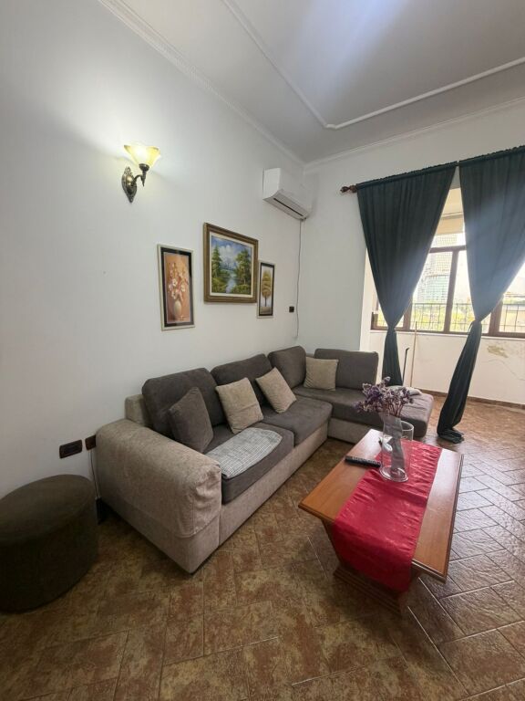 Affitto | Apartament 1 + 1 | Pallatet Agimi- Bllok | 600 €/mese