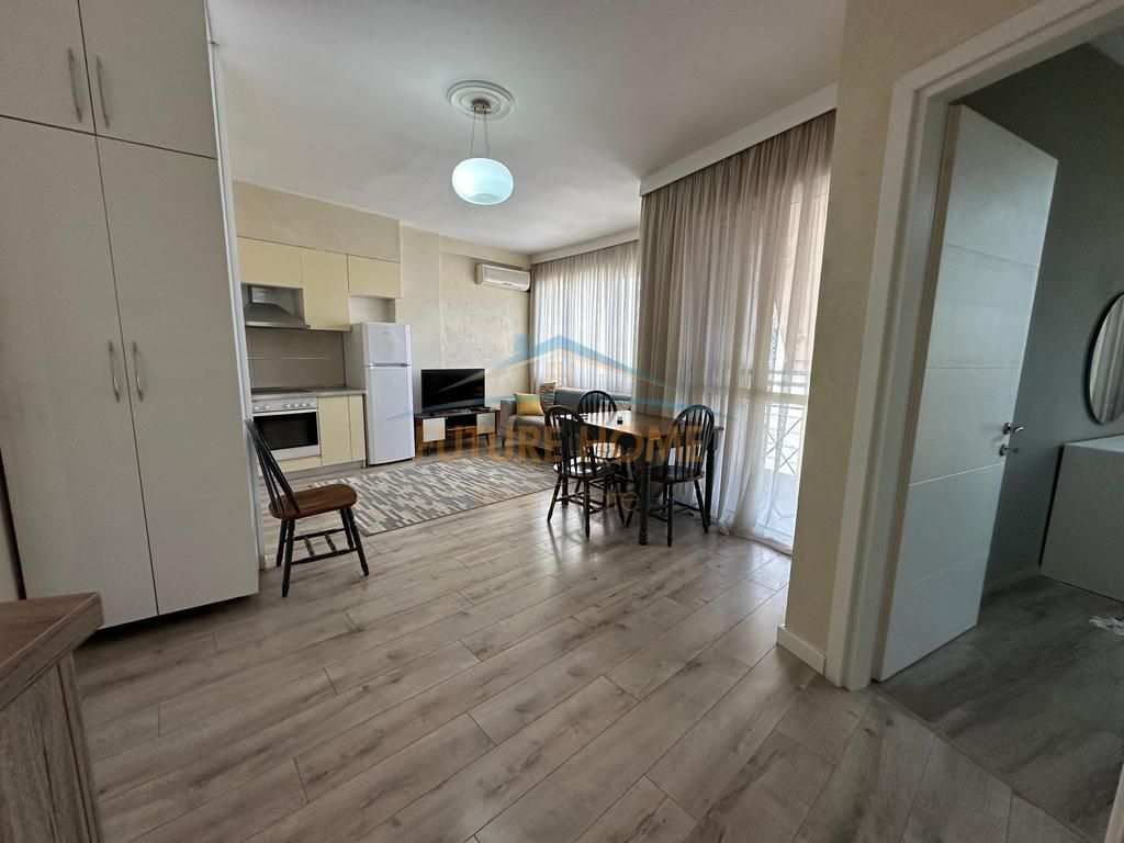 Qera,Apartament 1+1,Unaza e Re !