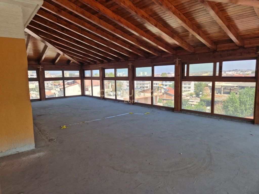 FOR SALE STUDIO PLUS GARAGE IN DURRES BEACH !