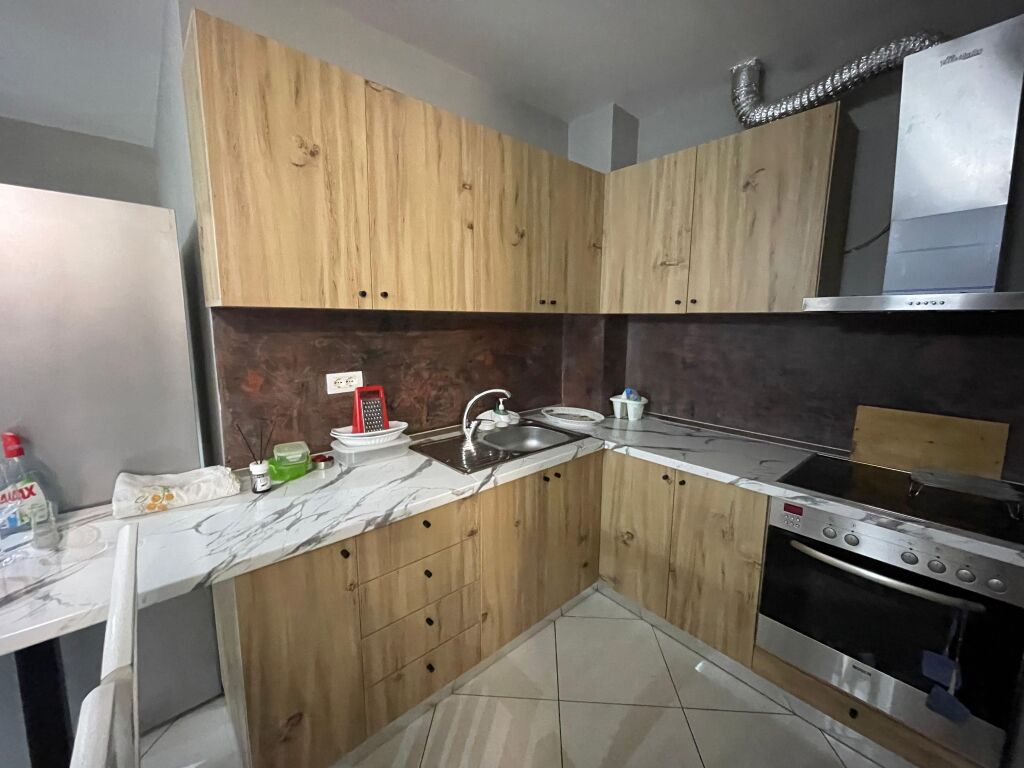 Jepet apartament 3+1+🌿 ballkon me qira tek Kopshti Botanik 🌳🏡