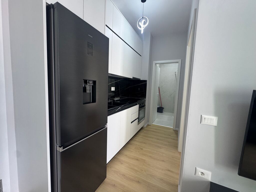 Apartament 1+1 me Qira 40.000Leke tek Ali Demi