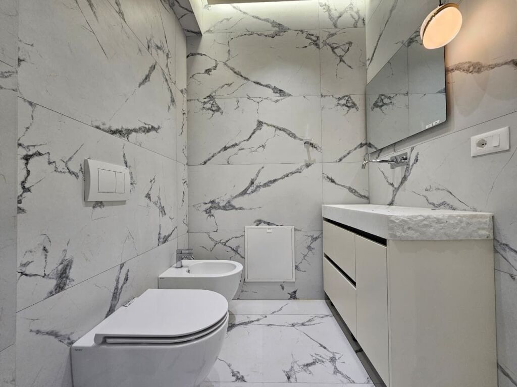 Appartamento 2+1 in affitto non arredato a Kinostudio!