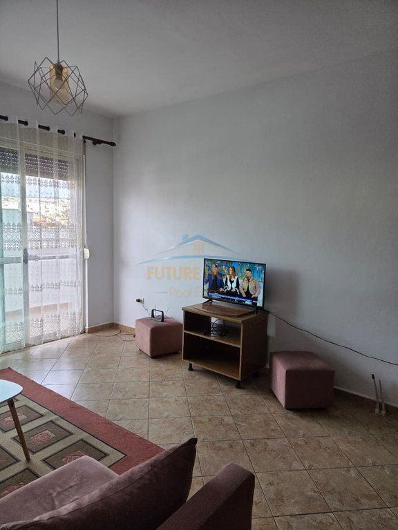 Qera, Apartament 1+1, Rruga Riza Cerova,Tiranë