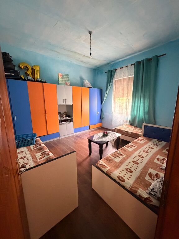 SHITET GODINE 2-KATESHE NE ZONEN E NISHTLLES, DURRES