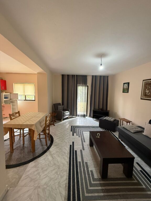 APPARTAMENTO 3+1+2 IN AFFITTO "COMUNE DI PARIGI"