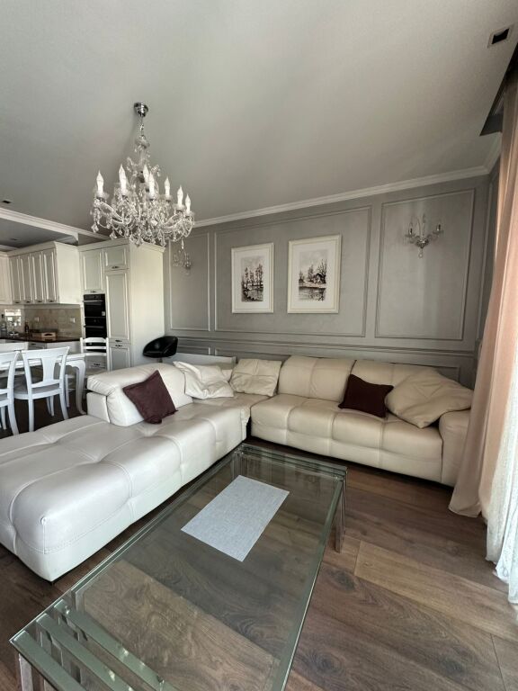 Lux Living | Appartamento 2+1+2 in affitto – Ambassador 3 | Vicino allo Stadio “Air Albania”