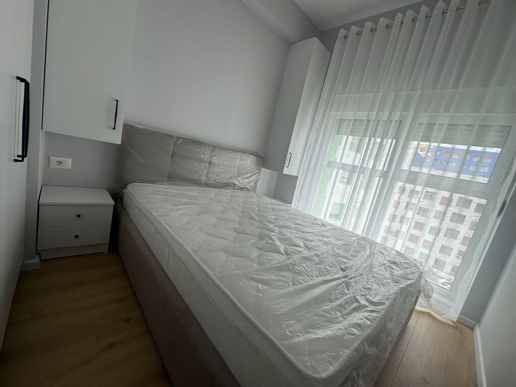 Apartament 1+1 me Qira 40.000Leke tek Ali Demi