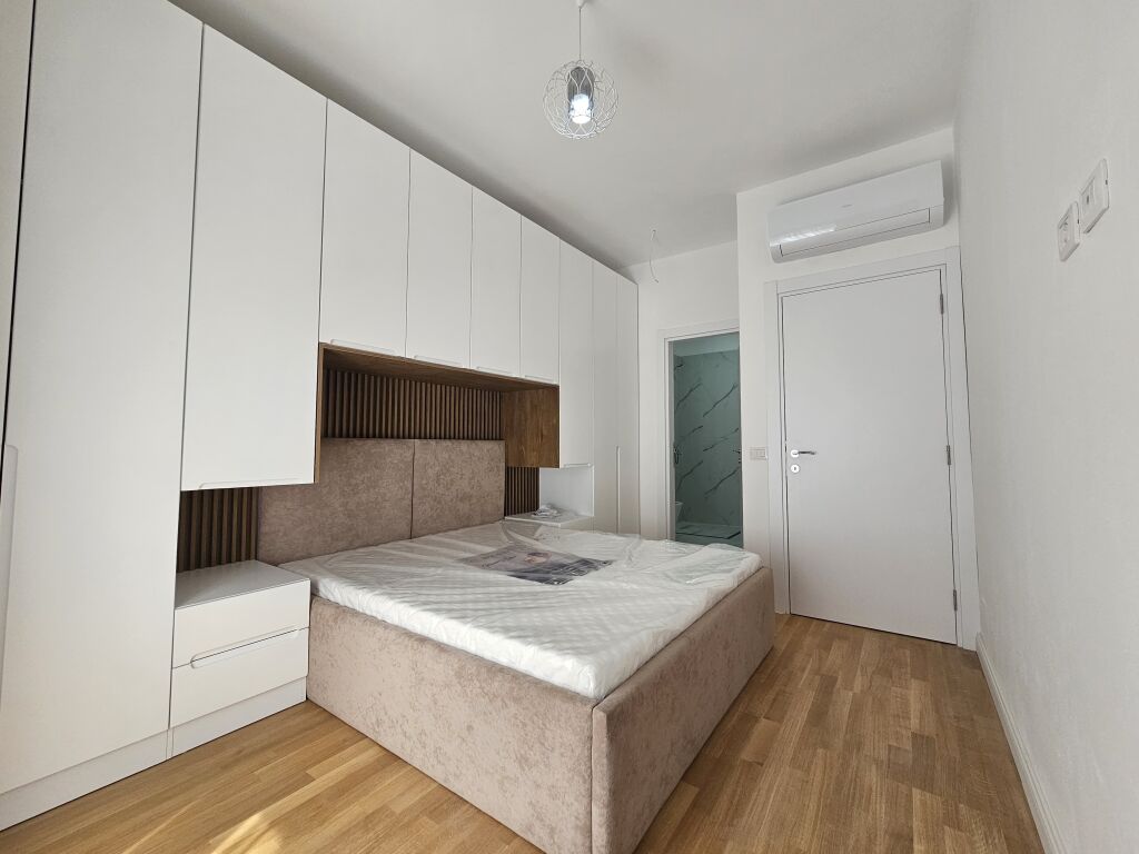 2+1 Kodra Diellit / Tirana 900