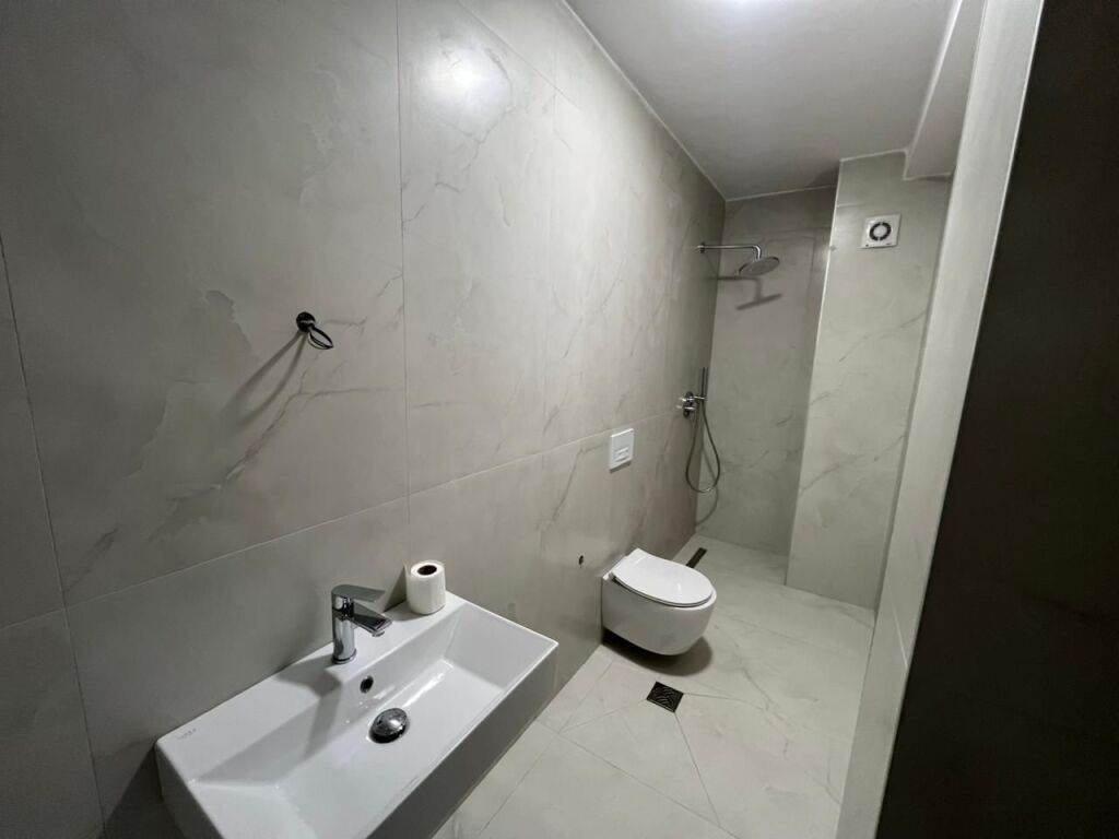 Vile me qera, REsidenca Aba