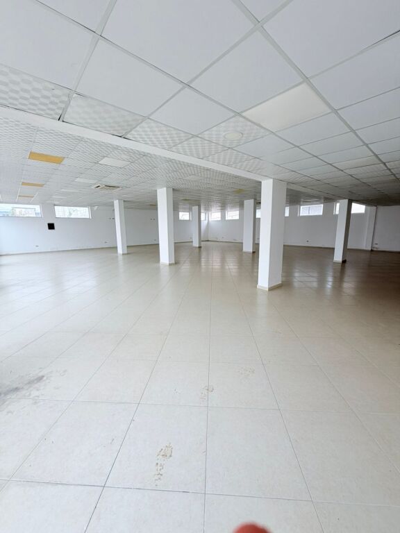 BUSINESS PREMISES FOR RENT IN THE AREA OF THE FORMER BEACH, DURRES