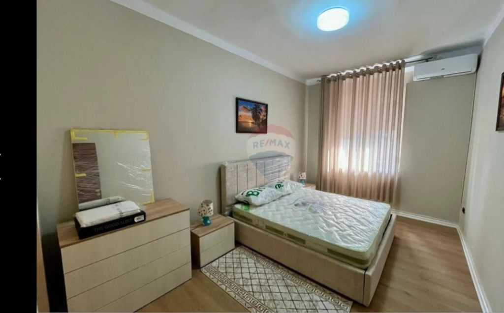 Apartament per qera 1+1 tek Pallatet Agimi