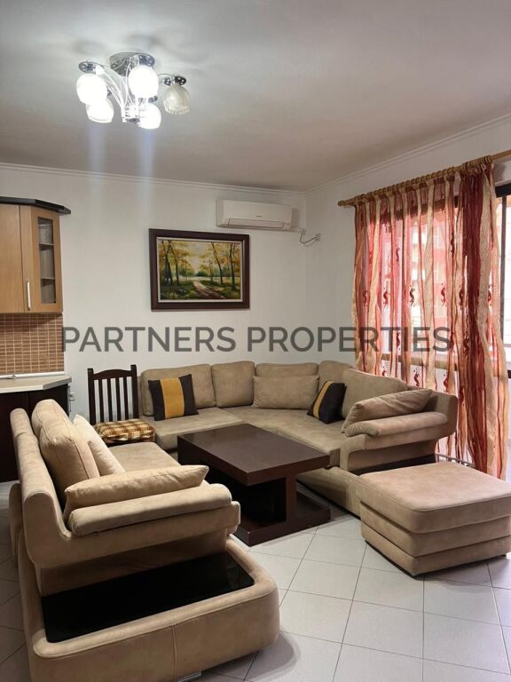 AFFITTASI 2+1 YZBERISHT NELA 6