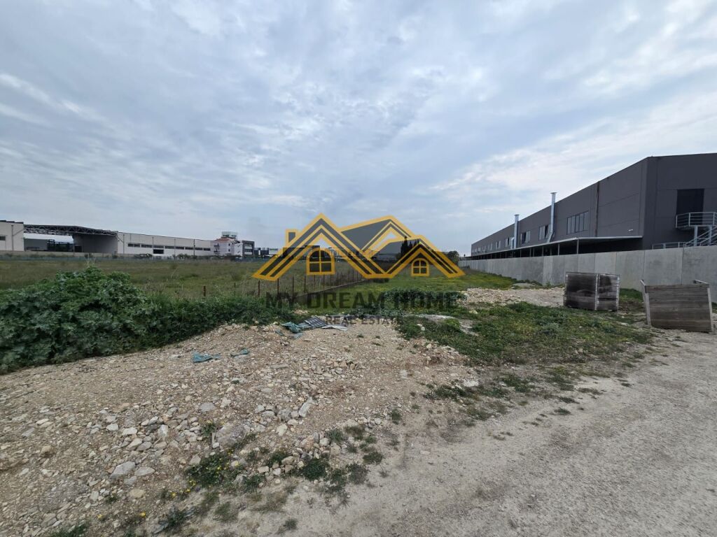 Tokë për Shitje ne autostraden Tirane -Durres,