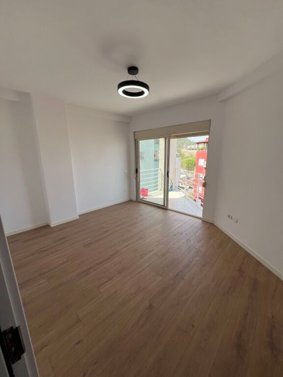 Shitet 2+1 te Kodra e Diellit