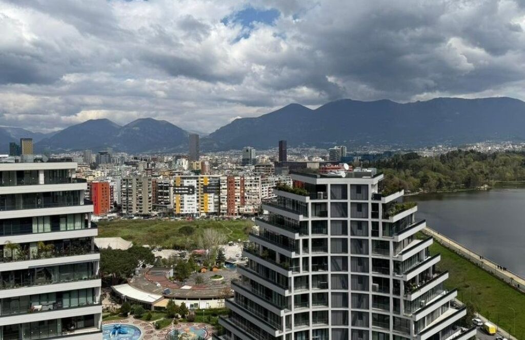 APARTAMENT 3+1+2+2 POSTE PARKIMI TEK LAKE VIEW