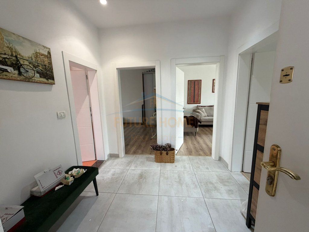 Qera, Apartament 2+1, Laprake