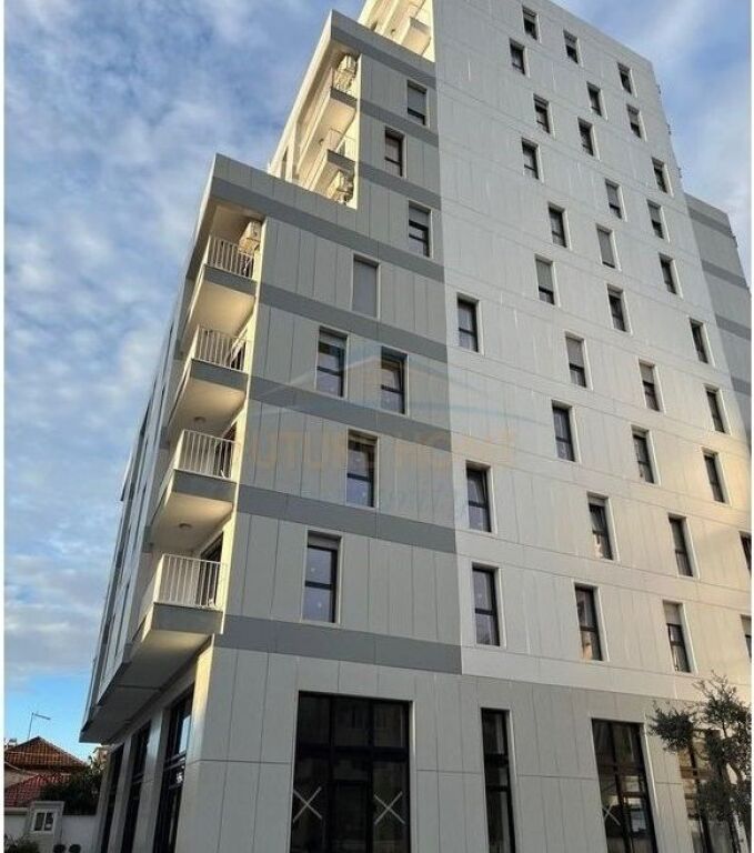 For sale, Apartment 2+1+2, Xhamlliku, Tirana.