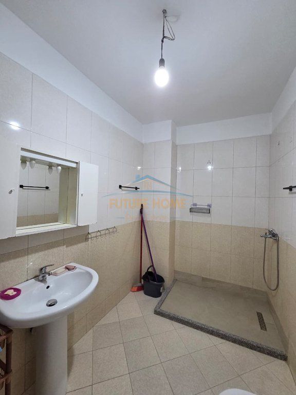 Qera, Apartament 1+1, Rruga Riza Cerova,Tiranë
