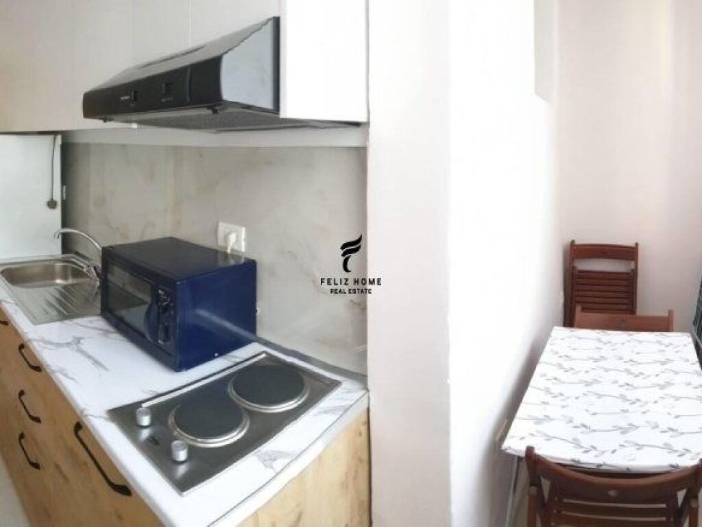 MONOLOCALE IN AFFITTO 50 M2 VIA MUHAMET GJOLLESHA 30.000 LEKE FH-69114