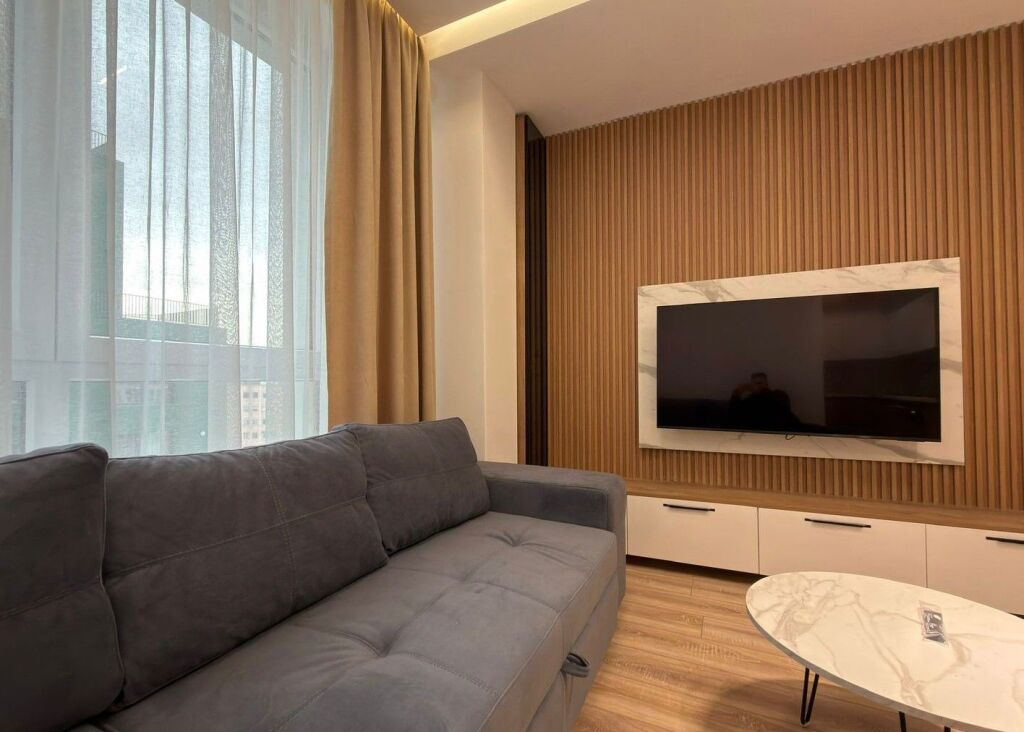 Modern apartment for rent in the Municipality of Paris.