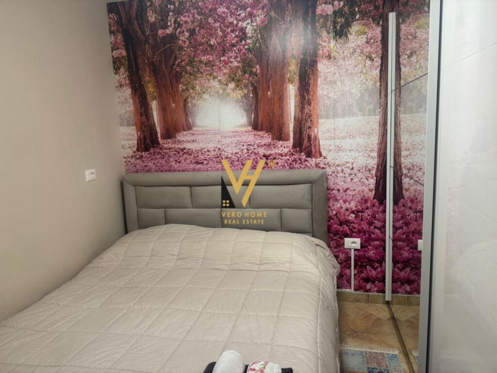 JEPET APARTAMENT 1+1+BLK TE RRUGA E BARRIKADAVE 650 EURO