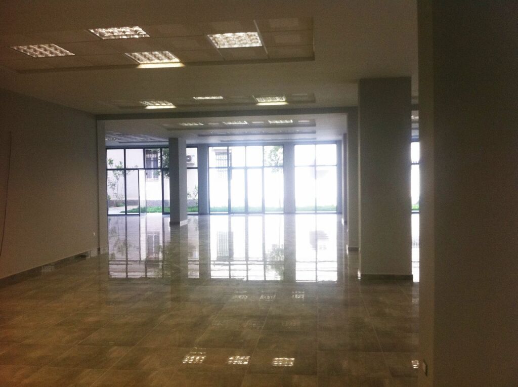 Shop for rent at Selvia 412 m2