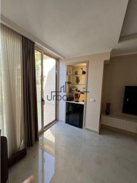 Qera, Vilë 2 Kate, Xhamllikun, Tiranë - 2000€ | 150 m²