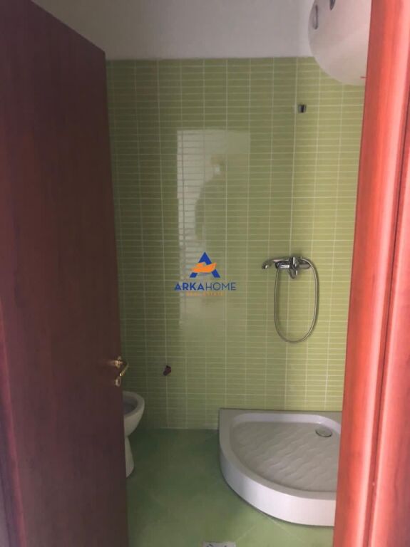 AFFITTASI APPARTAMENTO 2+1 "VIA JORDAN MISJA" 60000 LEKE