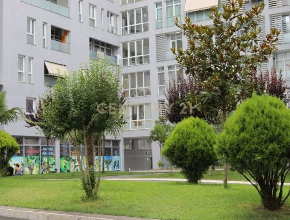 VENDIAMO APPARTAMENTO 3+1+2