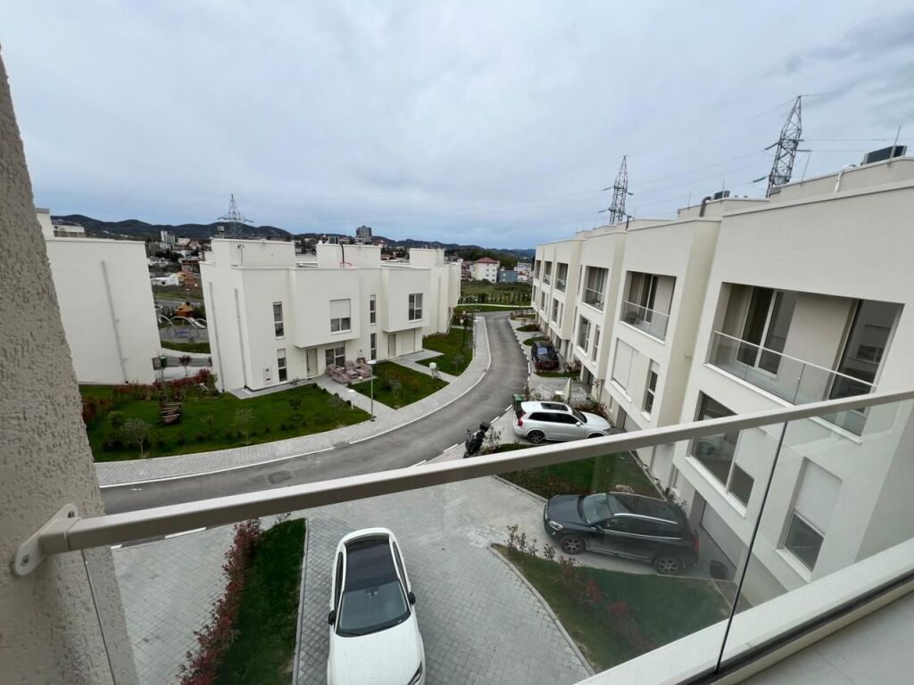 Vile me qera, REsidenca Aba