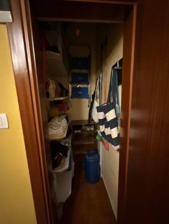 VENDESI APPARTAMENTO 2+1