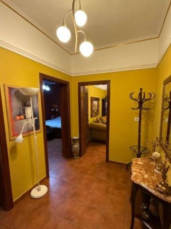 VENDESI APPARTAMENTO 2+1