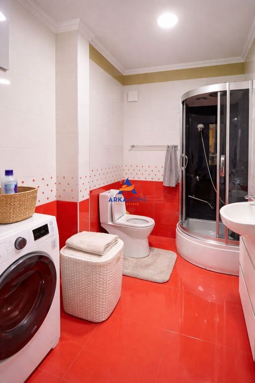 SHITET APARTAMENT 2+1+2BALLKONE "PRANE BAR ARTISTIT, ASTIR" 160.680 EURO