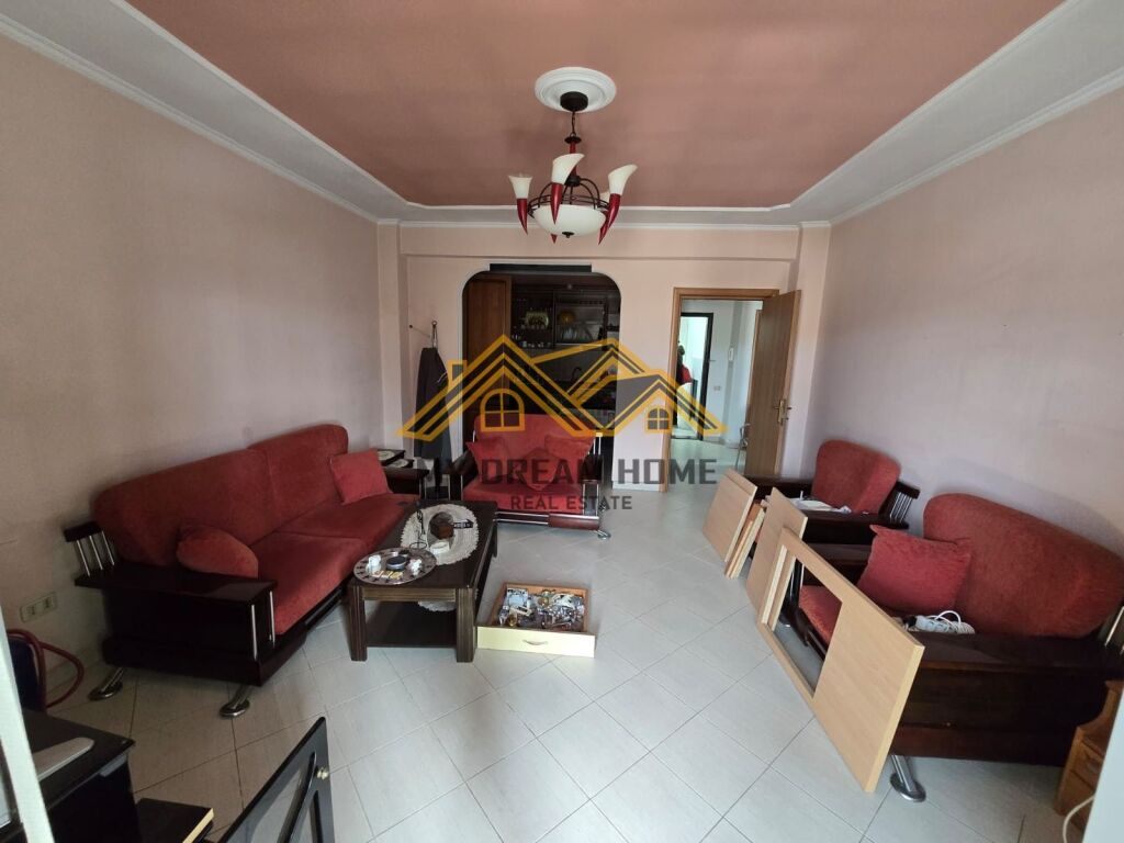 SHITET APARTAMENT 3+1+2T+2 BALLKONE PRANE MARKATES DURRES!