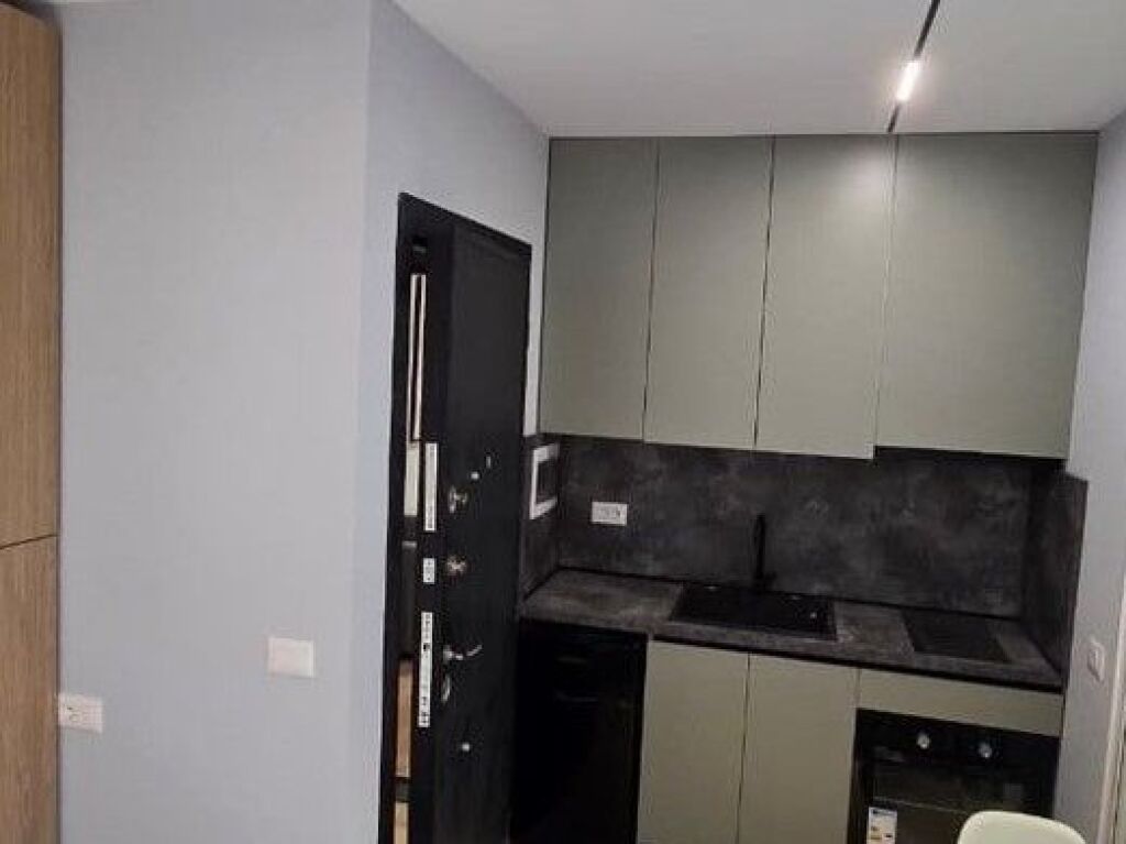 Shiten, 3-Garsoniere, Rruga Mine Peza, Tiranë.