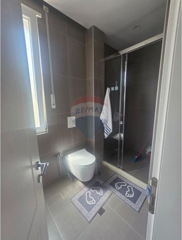 Affittasi appartamento 2+1+2 in Via Elbasani