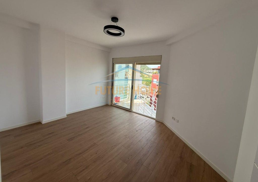 Shitet, Apartament 2+1,  Kodra e Diellit,Tiranë.