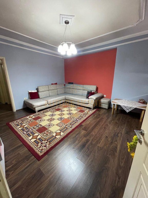 Qira, Apartament 2+1, Unaza e Re