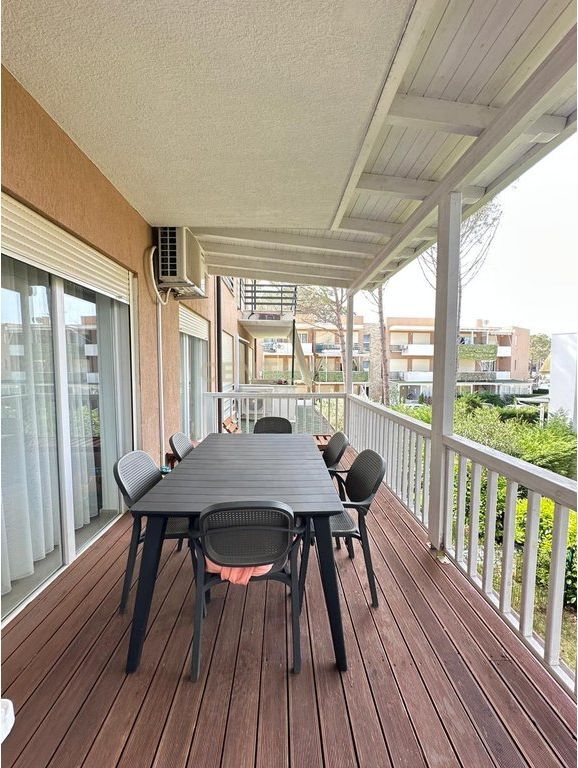 Apartament 2+1 për shitje ne kompleksin Lura 3, Gjiri i Lalzit