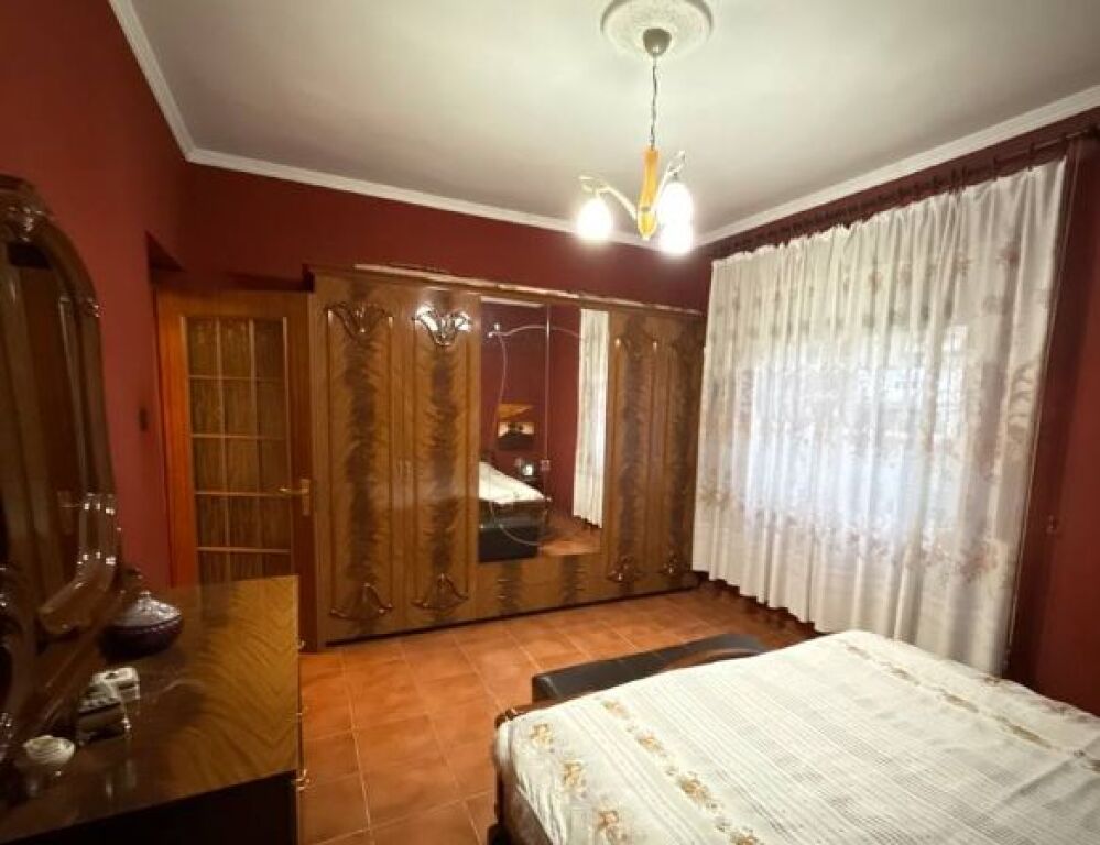 VENDESI APPARTAMENTO 2+1