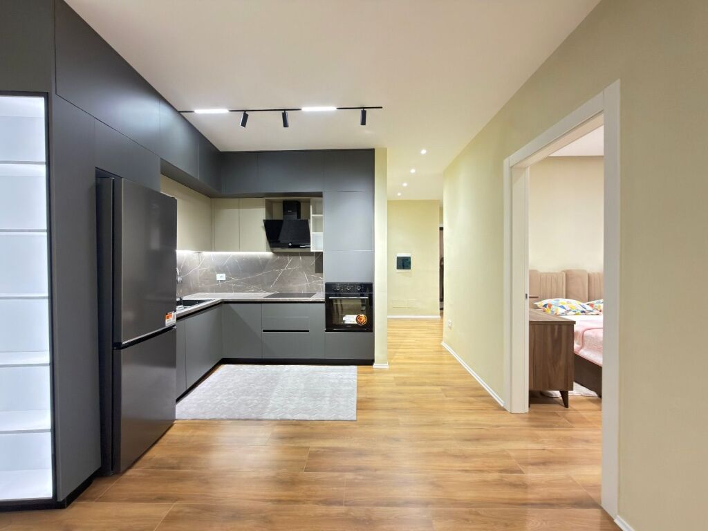 Apartament 1+1 ne shitje.  Galeria Roma Rr.Kavajes! 280.000 €